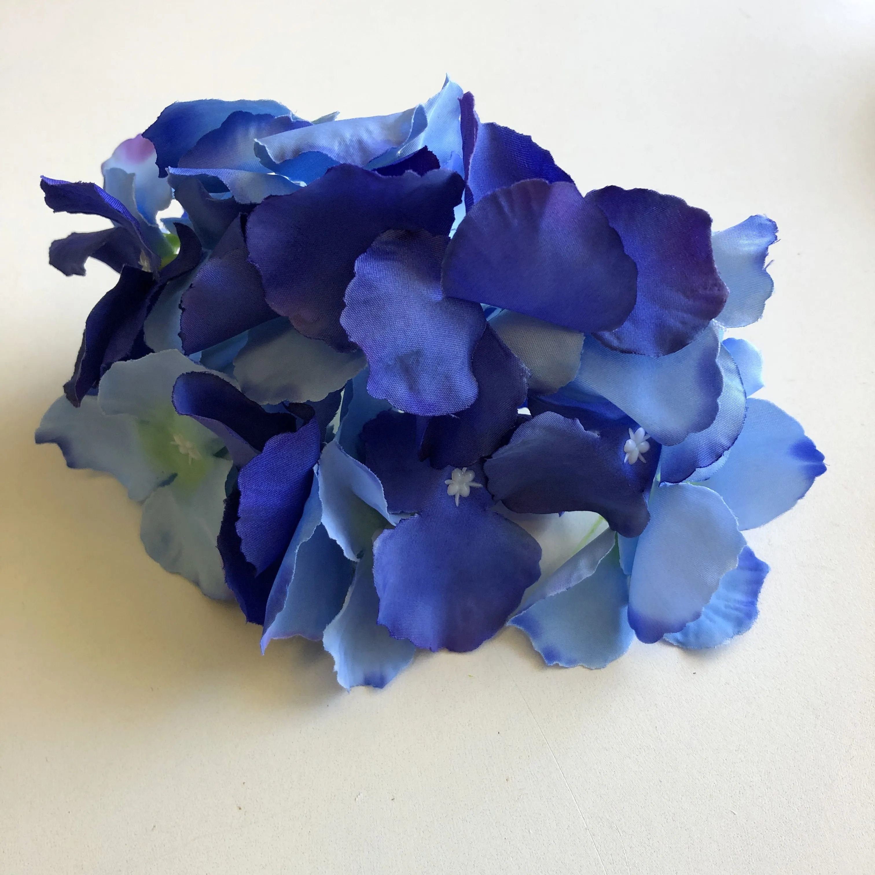 ACC0047 Single Hydrangea Head 15cm (Avail 8 Styles)