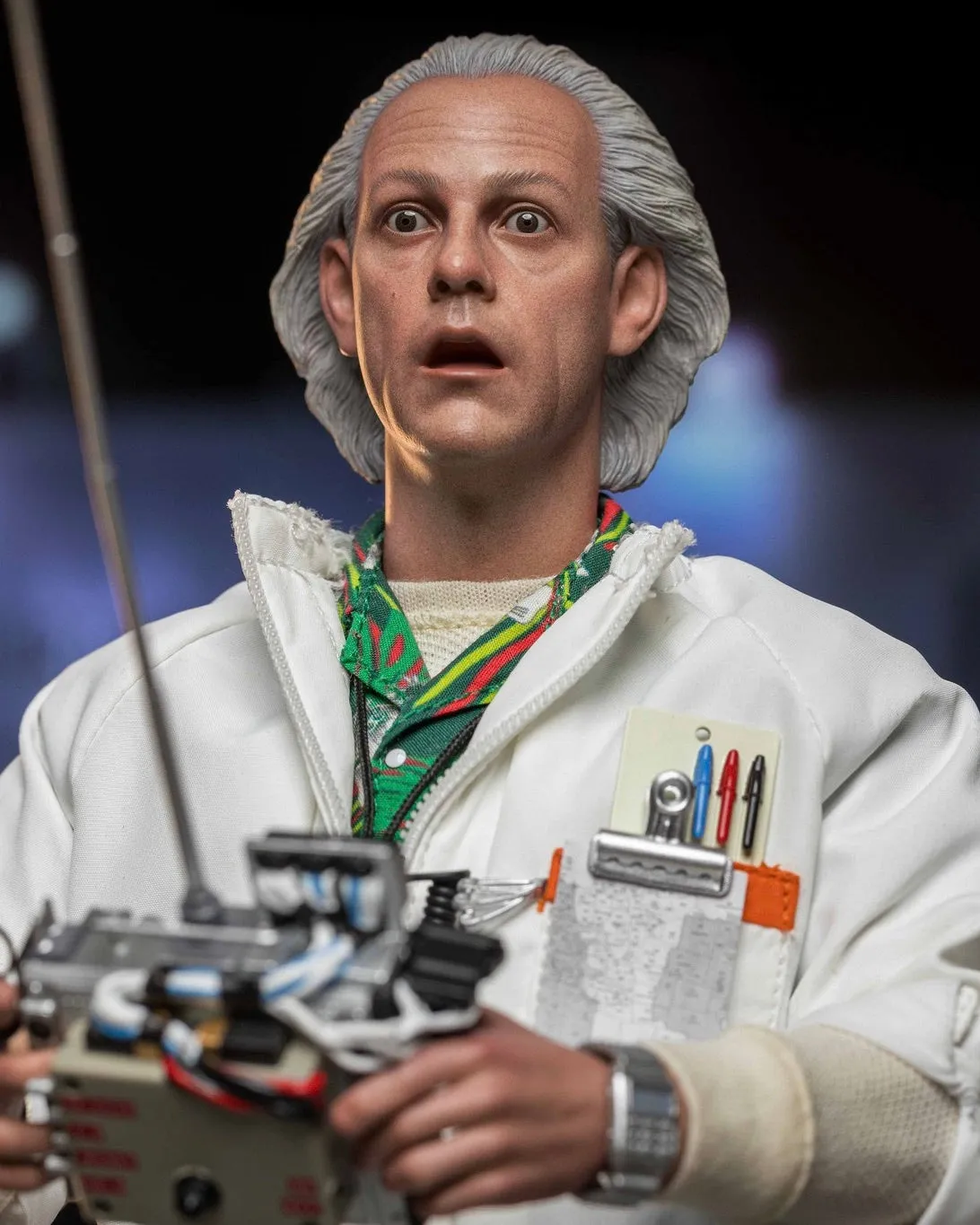 Hot toys MMS610 Back to the Future Doc Brown Collectible Figure (Deluxe Edition)